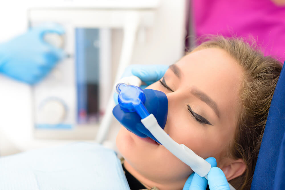Sedation Dentist: Can You Really Relax In The Dentist’s Chair?